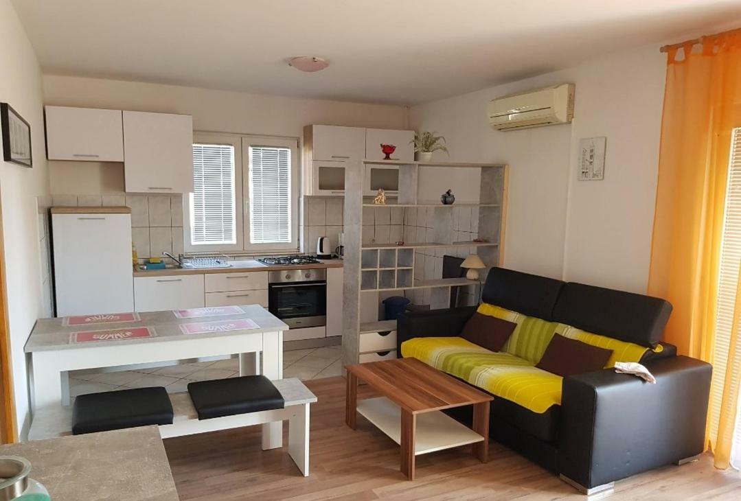 Pavlo Apartments Zadar Bagian luar foto