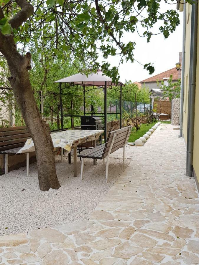 Pavlo Apartments Zadar Bagian luar foto